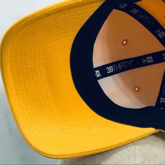 LA Dodgers Hat Baseball Cap knit flex fit Gold White MLB New Era 39 Thirty M L - Picture 6 of 14